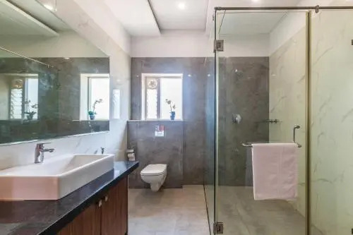 StayVistas White Pebbles - A Villa with Theater Room & Swimming Pool