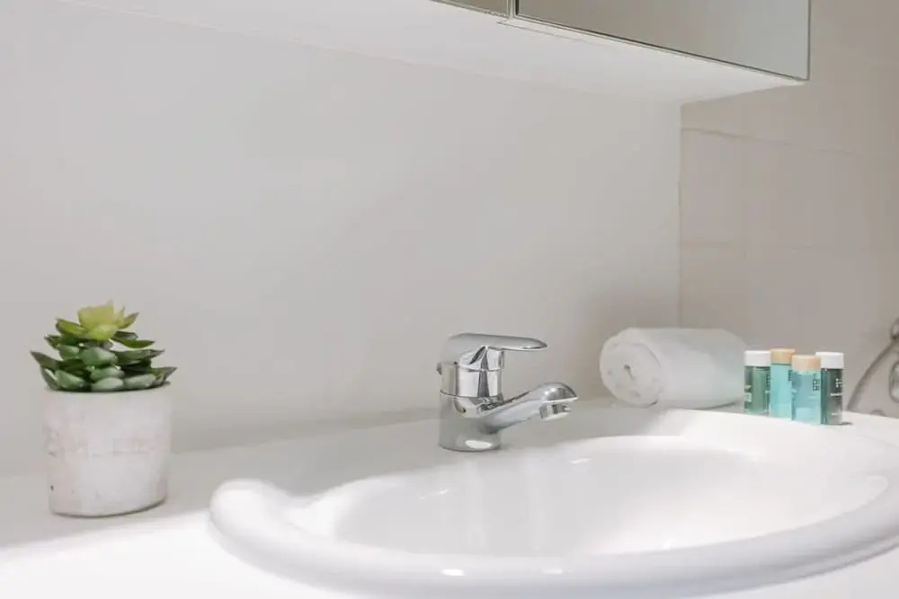 Beautiful Seaview Apartment With Private Garage