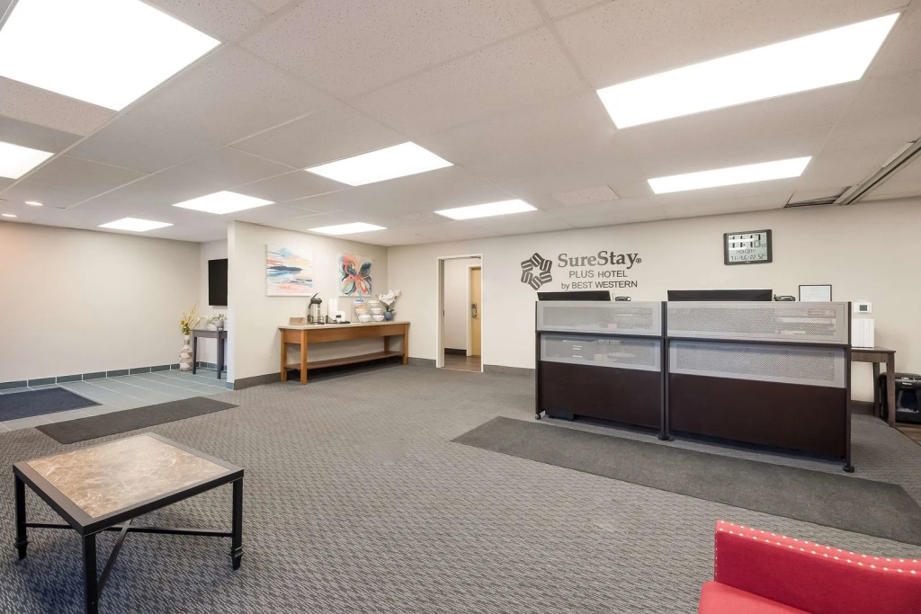 SureStay Plus Hotel by Best Western SeaTac Airport