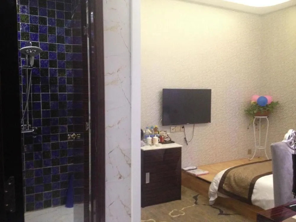 aina hotel(洛阳爱纳艺术酒店)