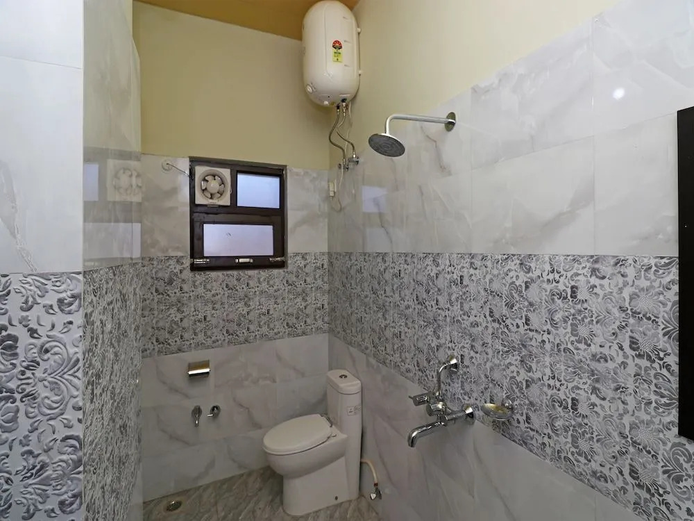 Oyo 26757 Mds Residence