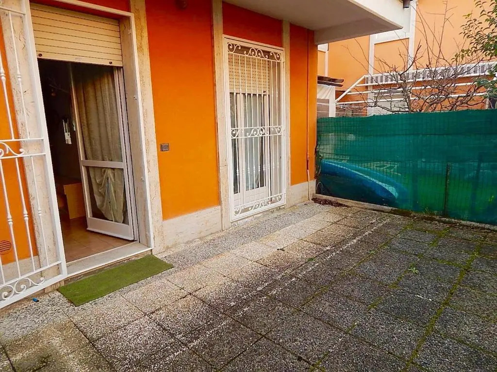 M167 - Marcelli, Trilocale Con Portico a 100mt Dal Mare