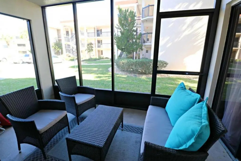 Ocean Village Club K17