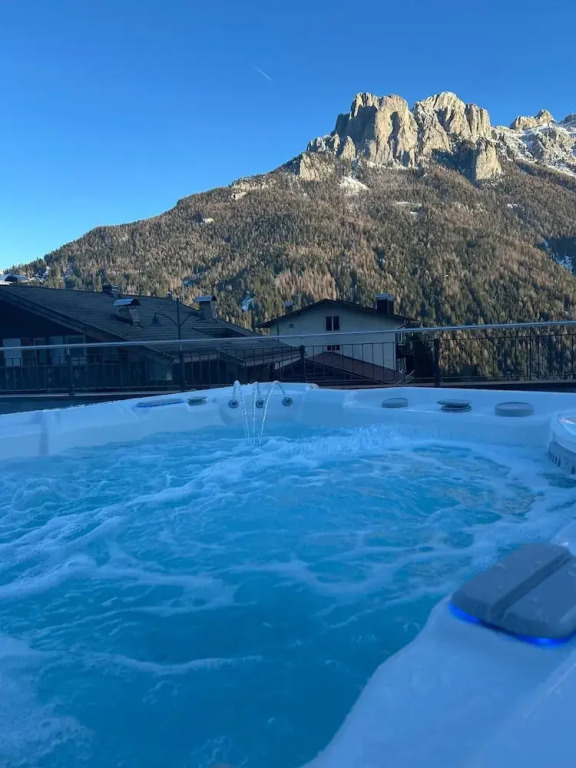 Dolomites Room and Breakfast Formiè