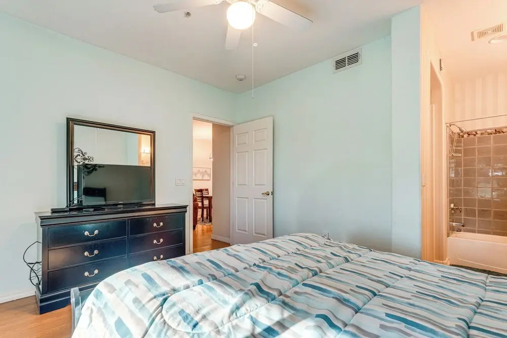 Golf Course Views! Relaxing & Convenient Mesa Unit