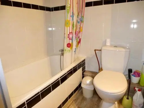 Apartment Appartement Duplex Avec Parking Couvert Deux Chambres