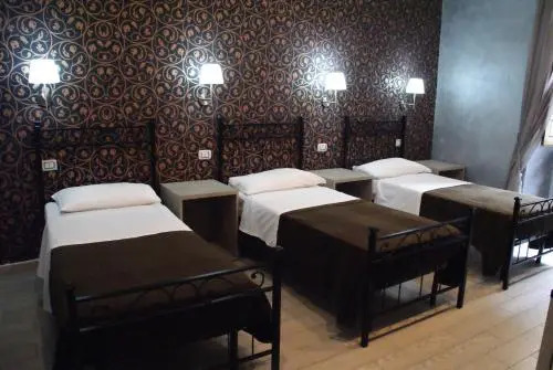 Rome Orange Inn