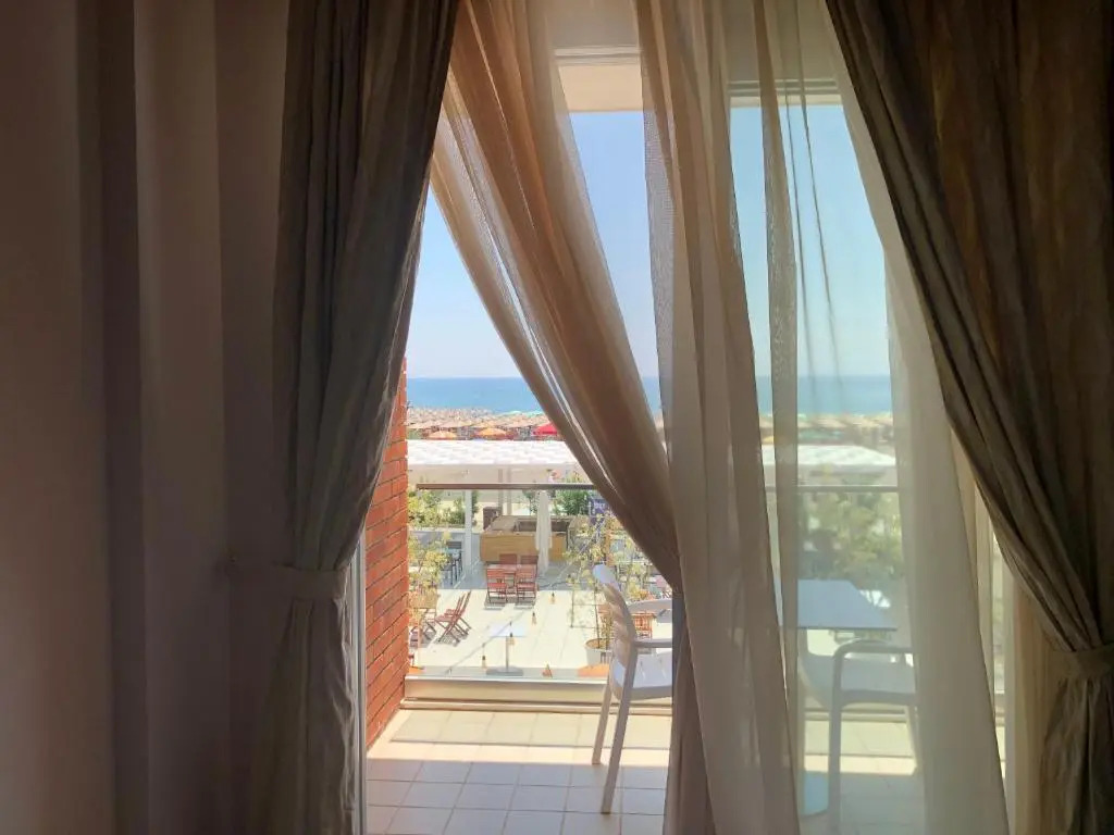 Fishta Hotel & Apartments