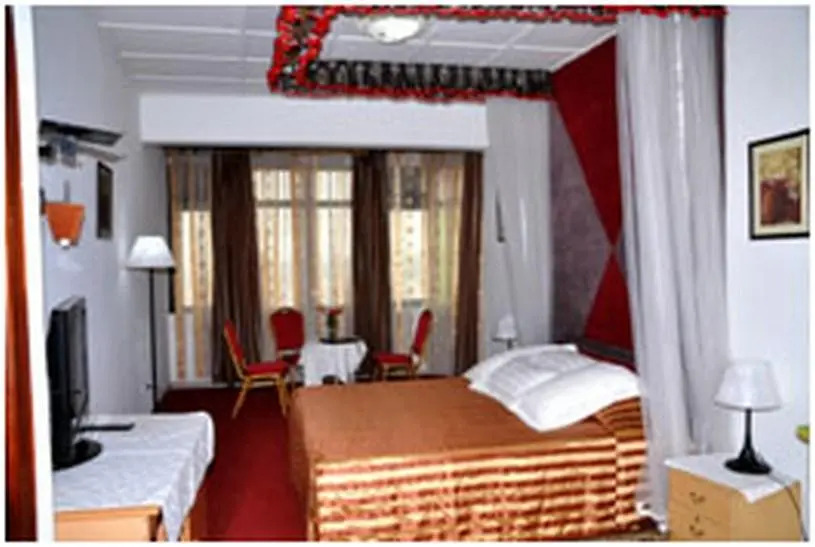 Alpha Palace Hotel