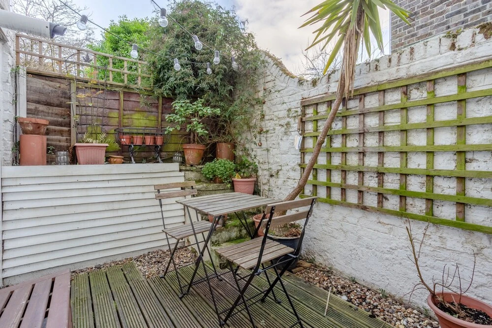 Charming 1 Bed Flat With Patio in Affluent Fulham