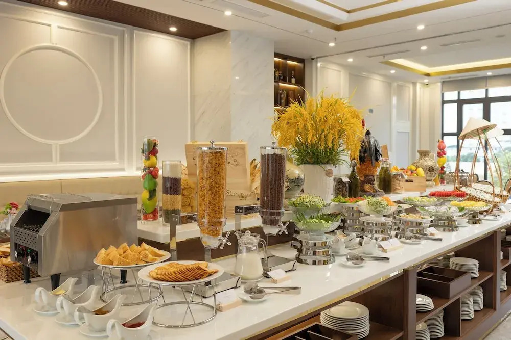 Avari Hotel