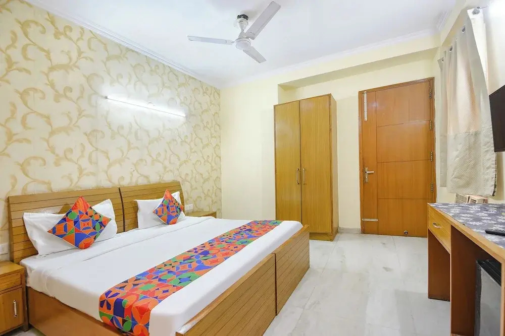 FabHotel Vagmi- 900m from Sikanderpur Metro Station Gurgaon