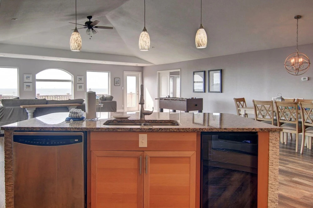 Lost and Found Gw110 4 Bedrooms 3 Bathrooms Home
