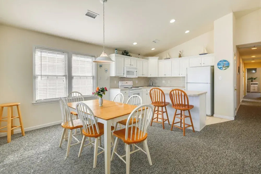 Half-mi to Wildwood Boardwalk: Family-friendly Apt