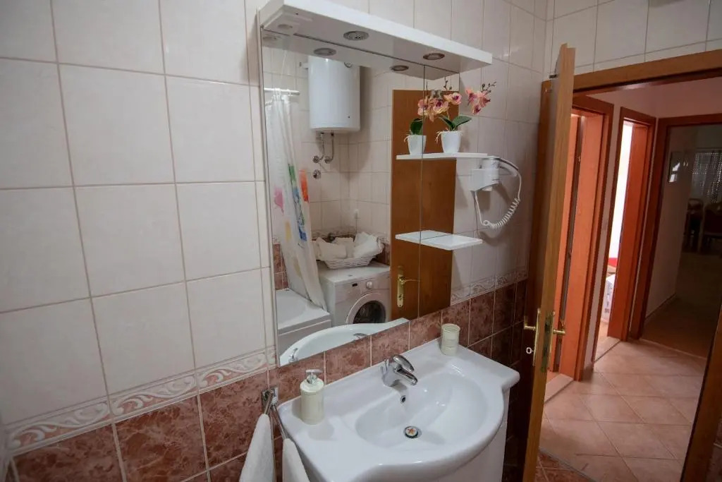 Apartments Mamut