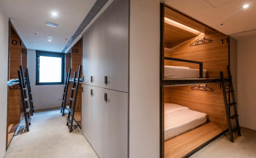 Bouti City Capsule Inn - Hostel