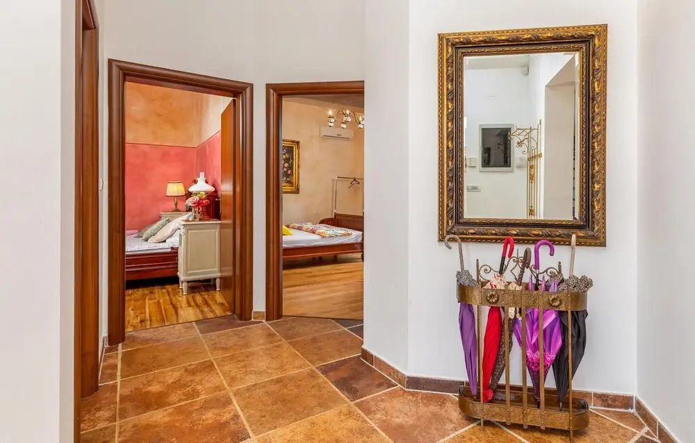 Beautiful Home in Valtura With Wifi and 4 Bedrooms