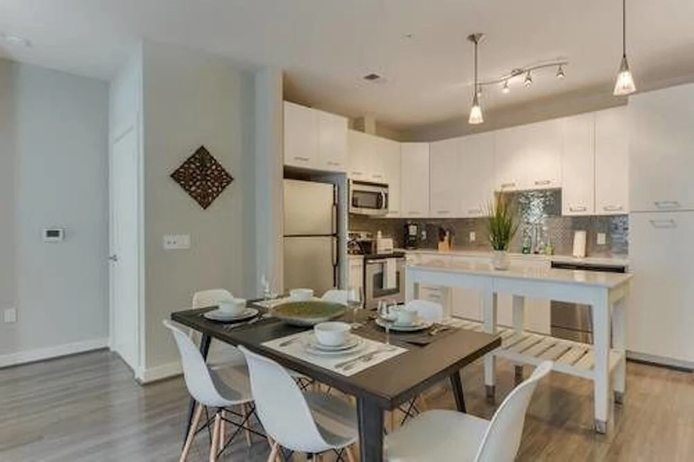 Two-Bedroom On H 77