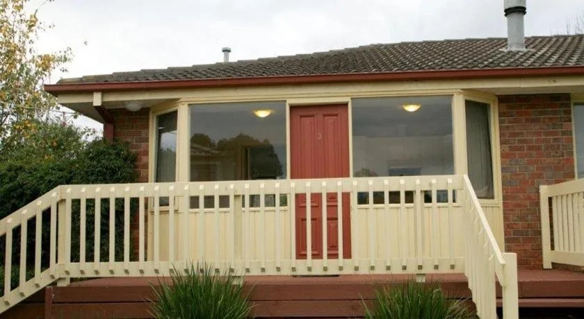 Race Course Apartments