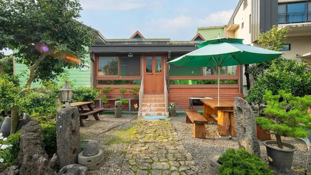 Jeju Jeonwonsaenghwal Diorem Pension
