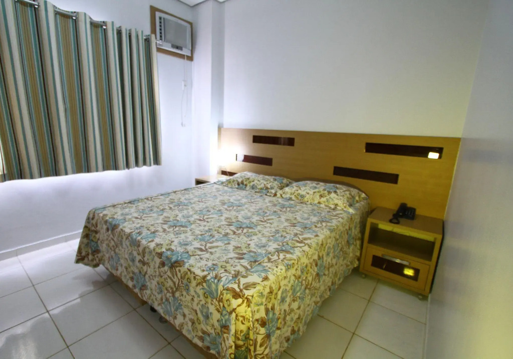 Lagoa Quente Hotel
