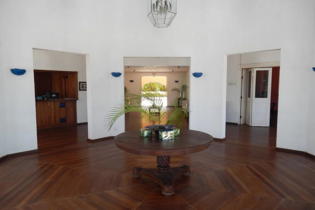 Blue Haven Hotel