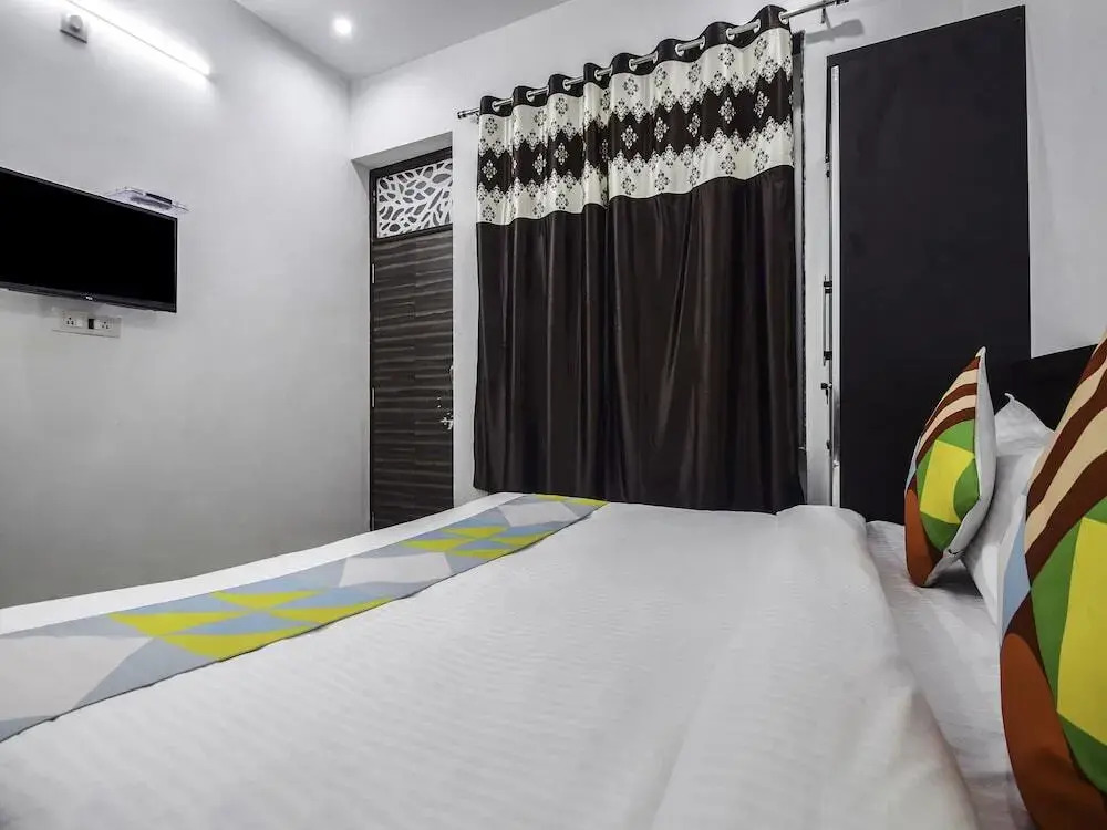 OYO Home 26763 Elegant Stay