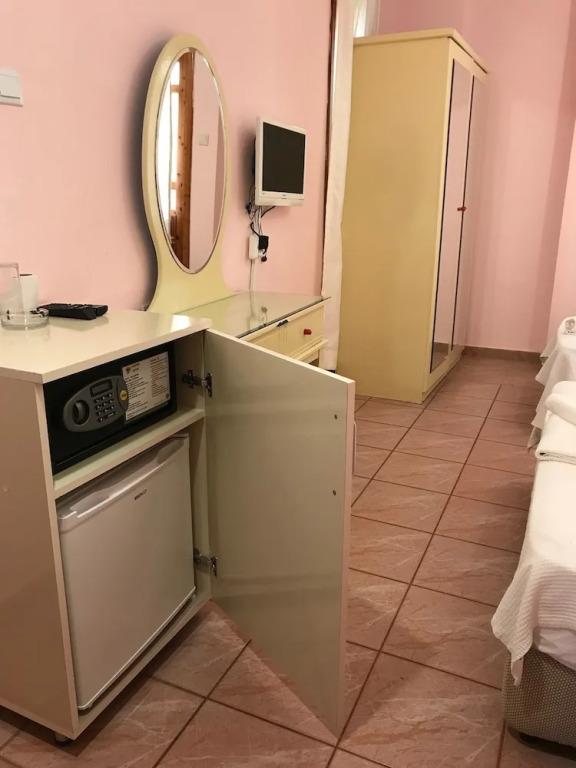 Lanova Hotel