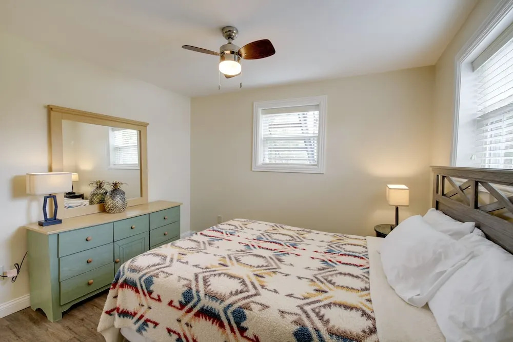 Dandridge Vacation Rental w/ Fishing Pier & Grill!