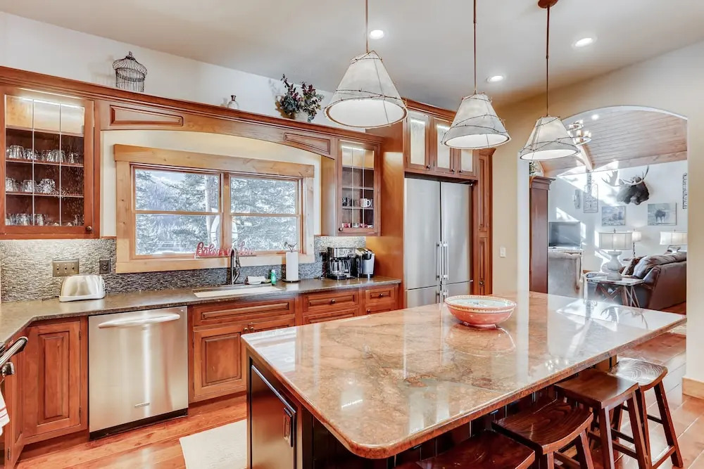Secluded 6br W/ Hot Tub, Fire Pit & Chef's Kitchen 6 Bedroom Home