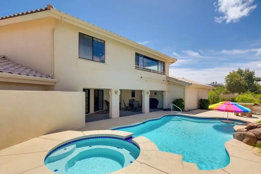 3 Mi to Lake Havasu: Luxe Home w/ Pool & Spa!