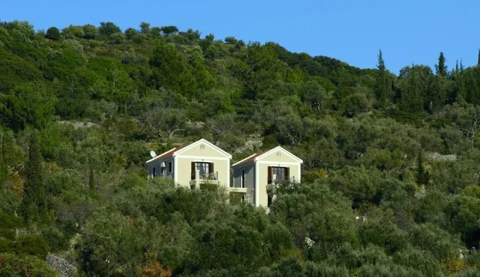 Adastra Ithaca Luxury Suites