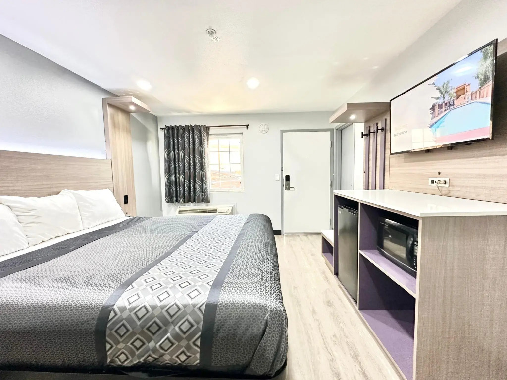 Express Inn & Suites Ontario Airport