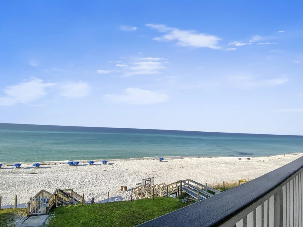 Highview (Sunseekers 7) - 3 Br condo by RedAwning