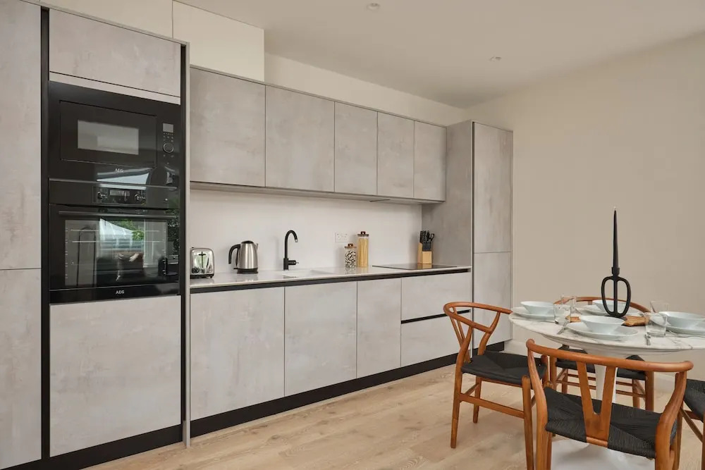 Fulham - Hestercombe House by Viridian Apartments