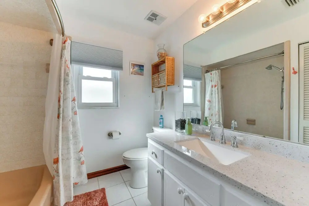 Fish, Swim & Relax: Canal-front Port Charlotte Gem