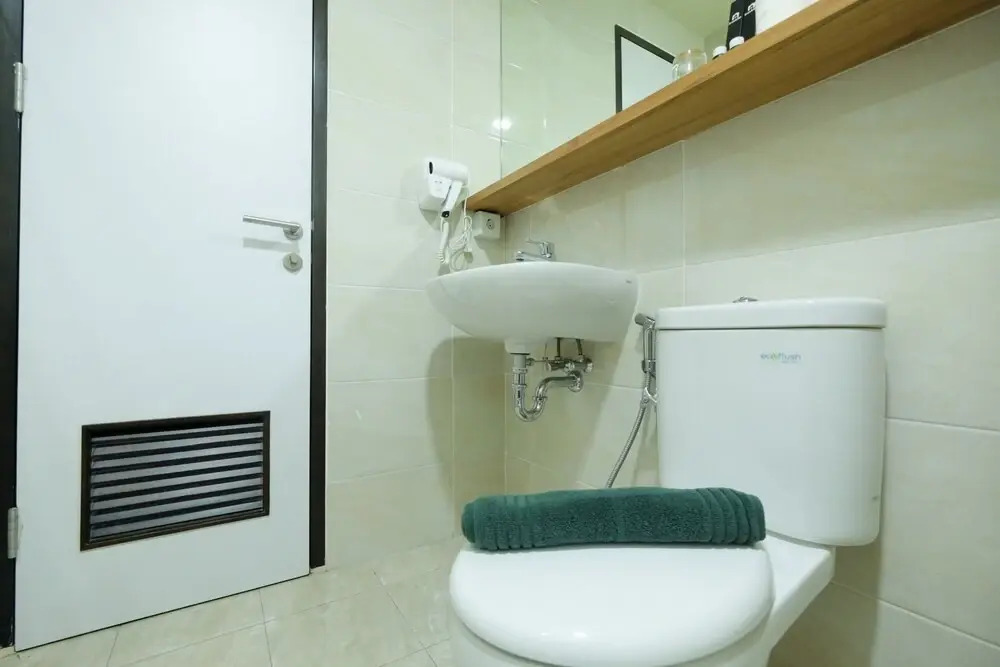 Comfortable 2BR Apartment at Mustika Golf Residence By Travelio