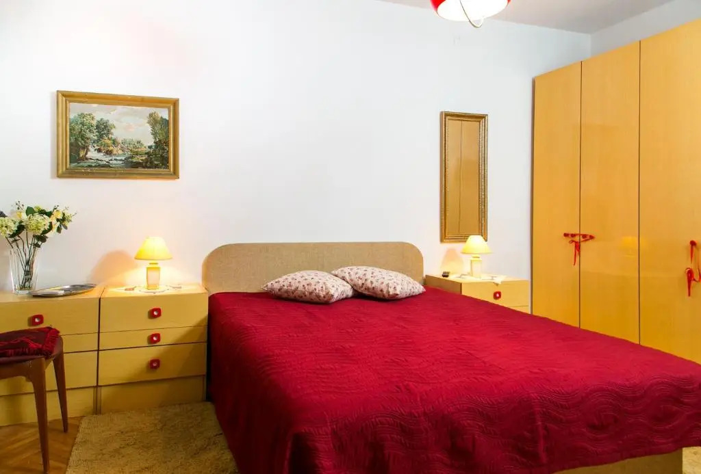 Apartments & Rooms Katarina