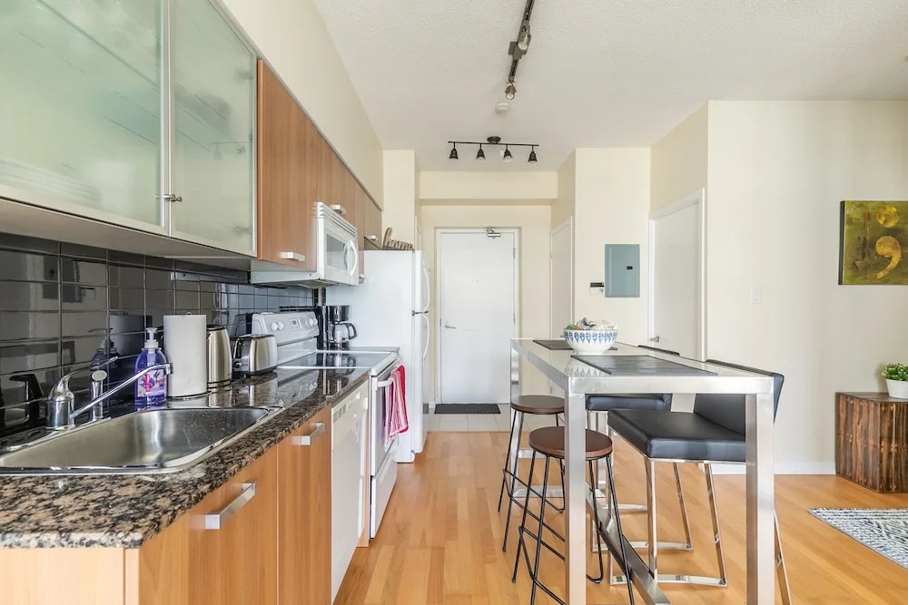 Luxury 1BR Executive Style Condo