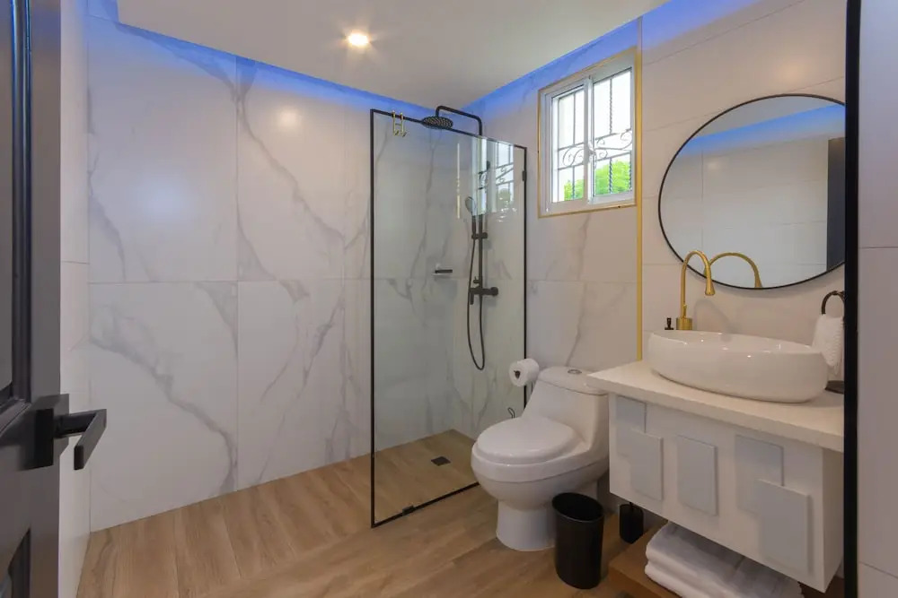 Unique & Spacious 2bdrs Luxury Condo