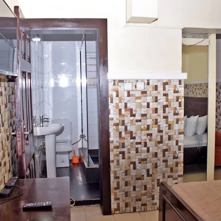 Owee Suites