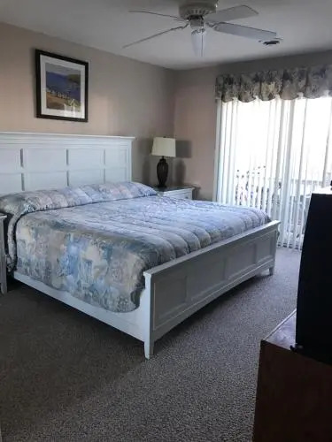 Lighthouse Point Villas