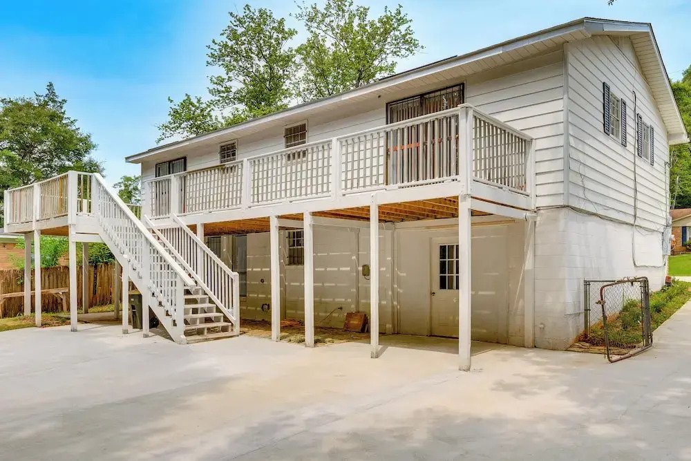 Walkable Mobile Apartment w/ Fenced-in Yard