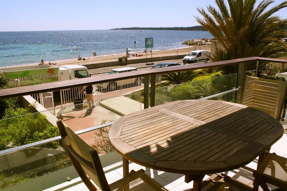 Cannes Bai