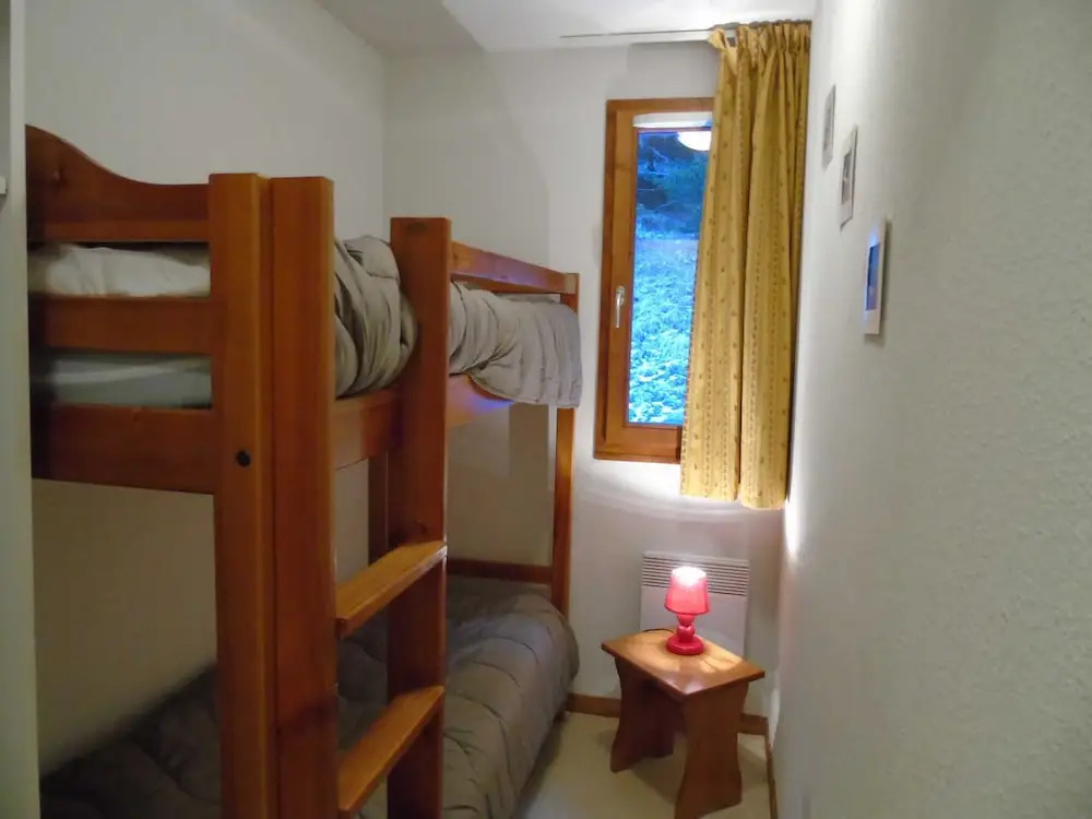 Lou Services Apartment J13 LSI 001