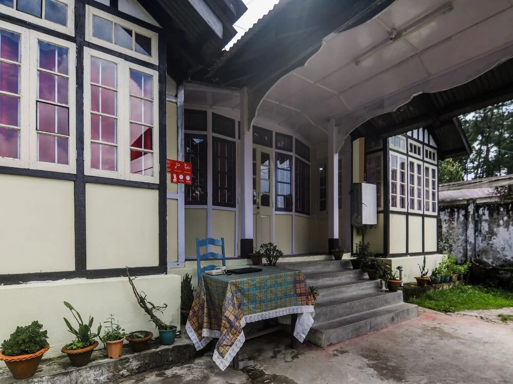 OYO 17225 Hideaway Heritage