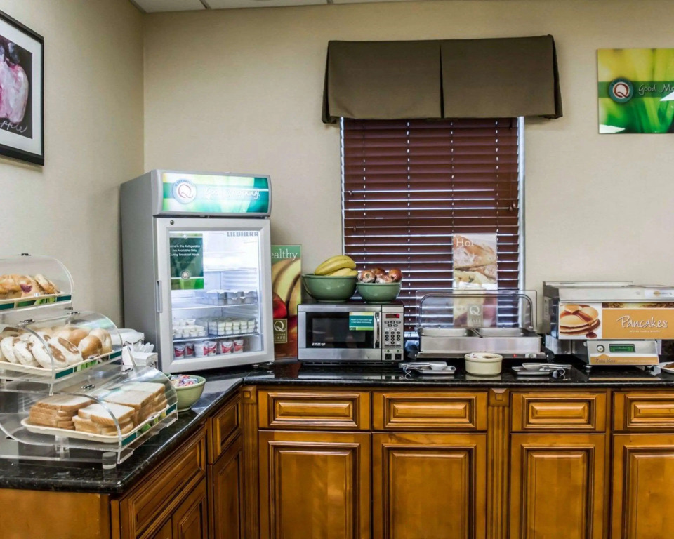 Quality Inn Tampa Airport - Cruise Port