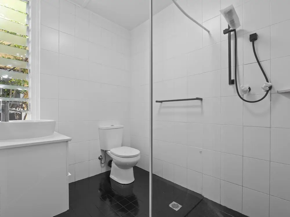 Potts Point Budget Stay - Near Kings Cross Station - Self Check-in