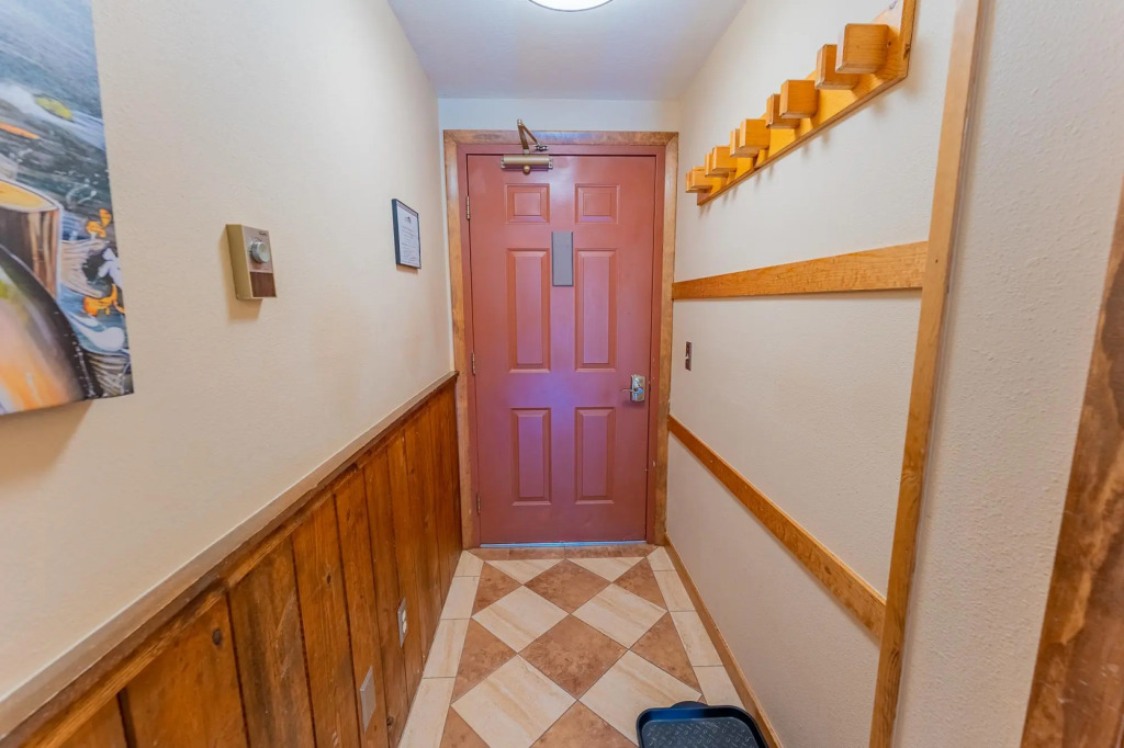 The Yak Shack: Incredible Mountain View Condo