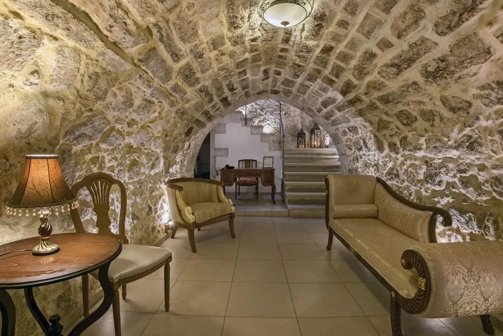 Archontiko Old Town Suites